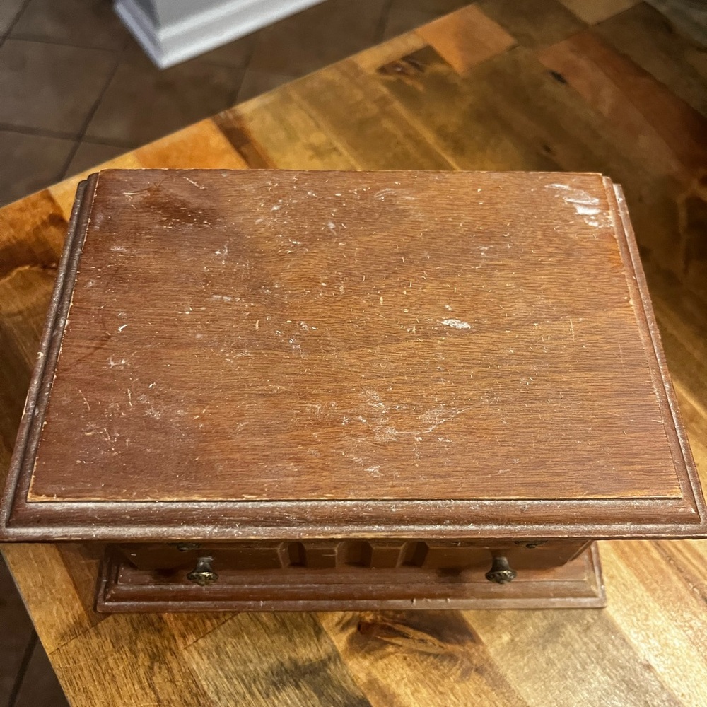 Vintage Centurion Wooden Jewelry Organizer Box - Picture 2 of 6